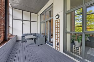 Photo 25- click for photo gallery